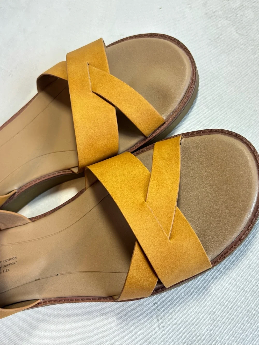 Women’s Life Stride Wren Walking Sandal in Inca Gold, Comfortable, Tan. 11 Wide